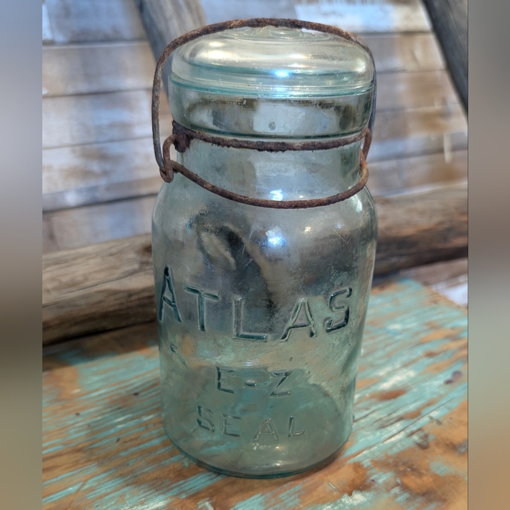 Antique Aqua Atlas E-Z Seal Glass Jar